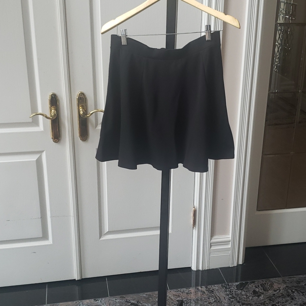 Black skirt